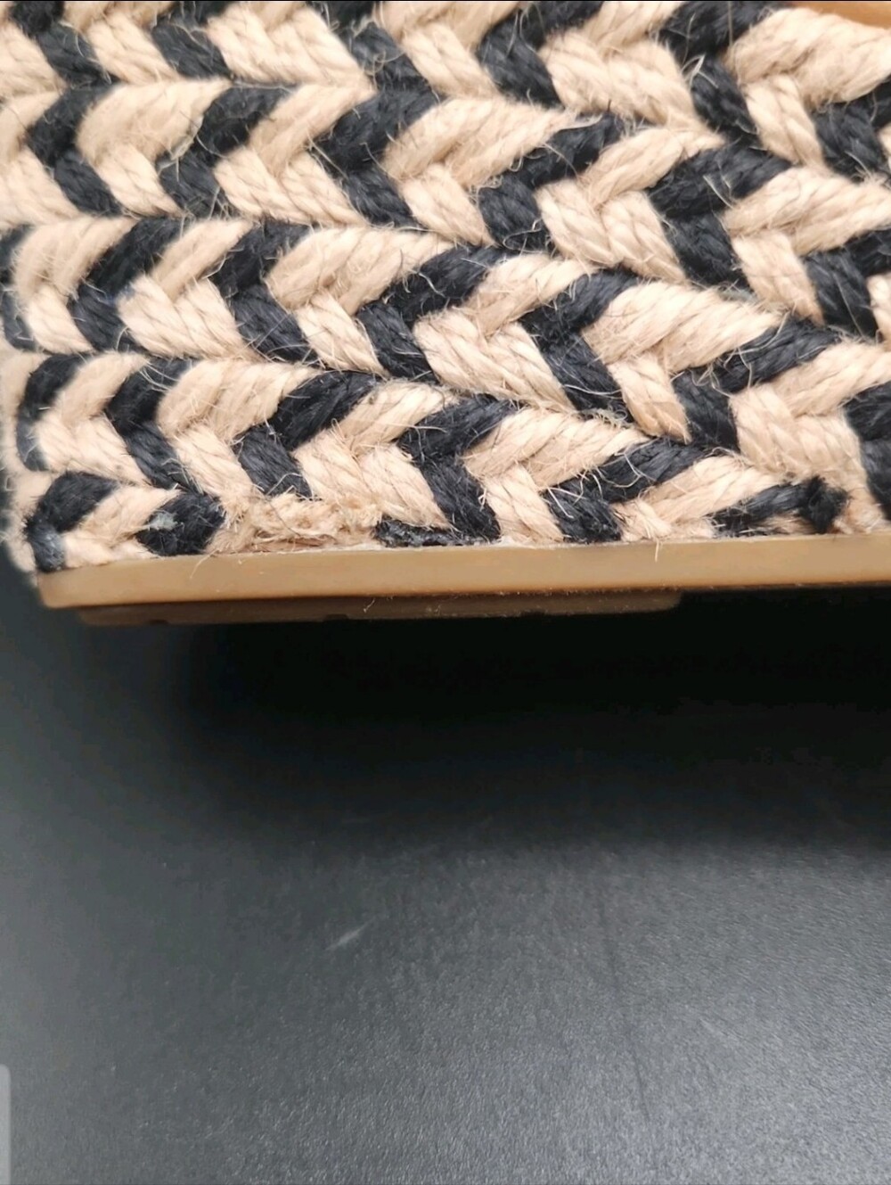UGG Yarrow Espadrille Wedge Sandal Black Canvas 1119992 Women's 7 US.These sho - Picture 15 of 16